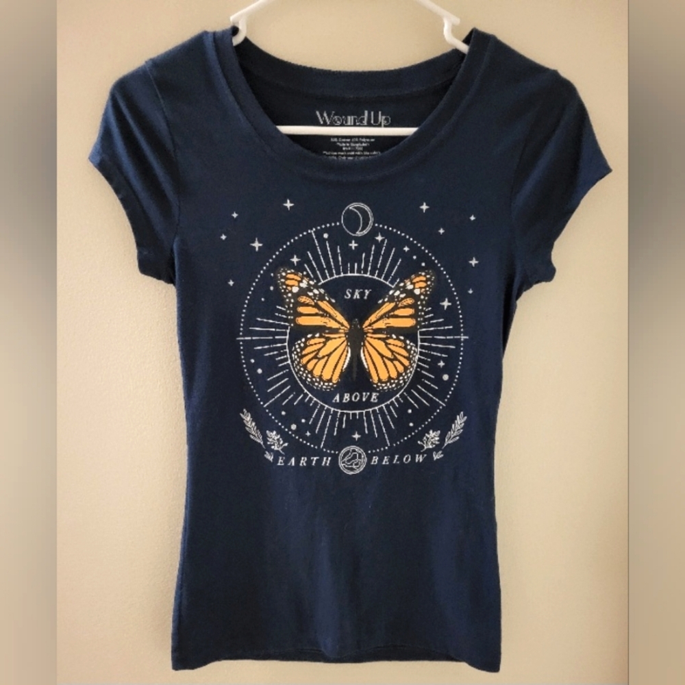 Wound Up Navy Blue Fitted Graphic T-Shirt